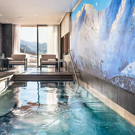 Contemporain Avec Piscine Privee, Sauna Et Cinema A Arc 1800 - Fr-1-686-33 * Les Arcs (Savoie)